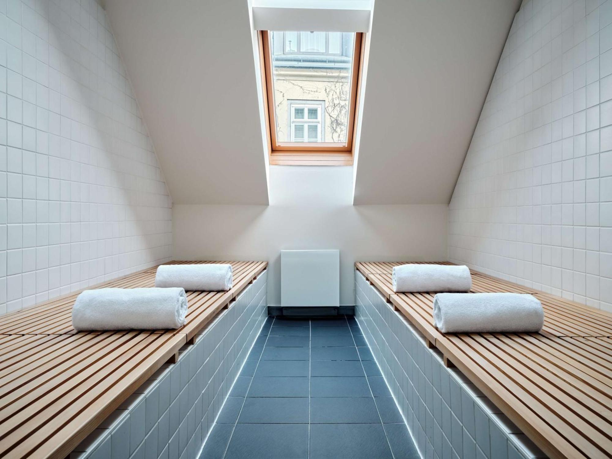 Triest Hotel 4*